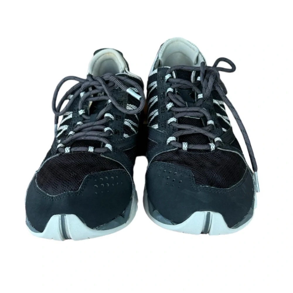 Merrell Tetrex Surge Crest Black Hiking Shoes Size 8